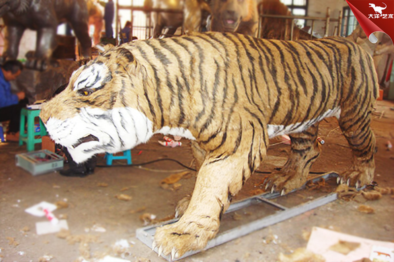 仿真老虎，，，，，，，，景区动物园仿真老虎模型