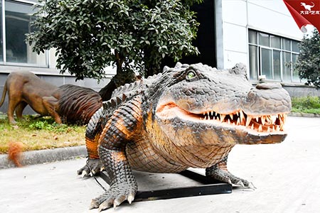 仿真鳄鱼，，，，，，仿真动物造作